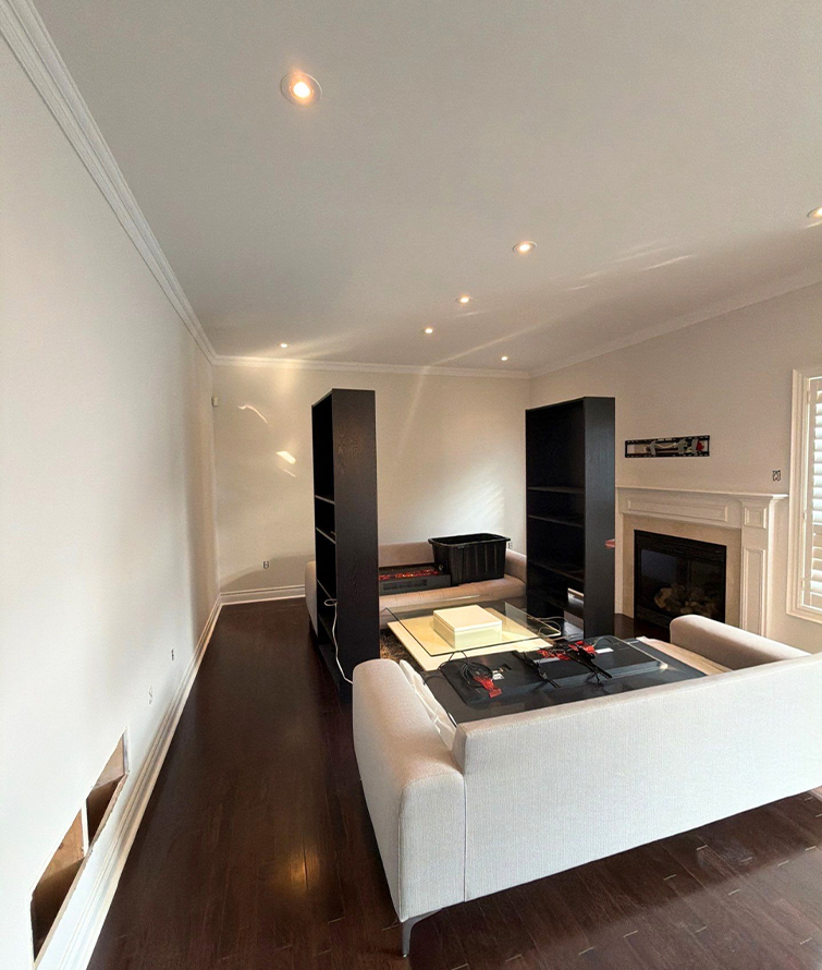 Wall trim painting